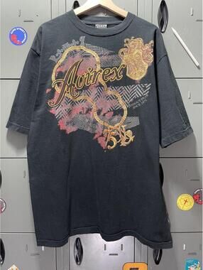 Avirex gold chain bling graphic tee NYC rap streetwear